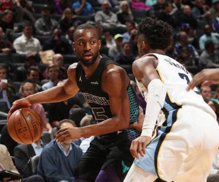 湖人在弱侧 湖人在弱侧